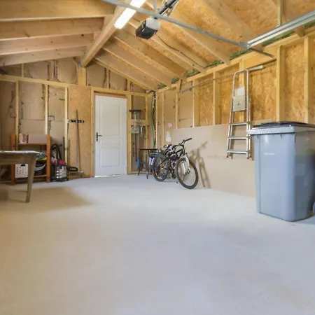 **etable Renovee En Campagne A 20km De La - Ideale Familles Avec Jeux Et Velos Enfants** - Fr-1-306-1047 度假居