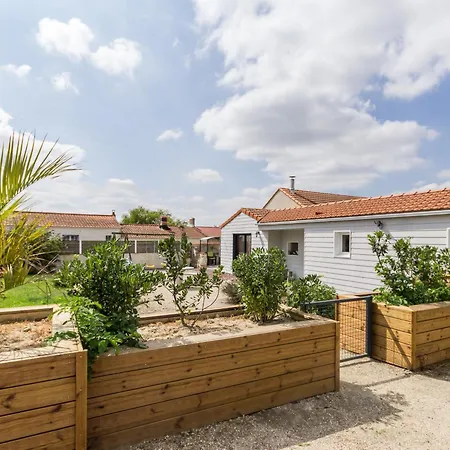 **etable Renovee En Campagne A 20km De La - Ideale Familles Avec Jeux Et Velos Enfants** - Fr-1-306-1047 度假居 Saint-Viaud