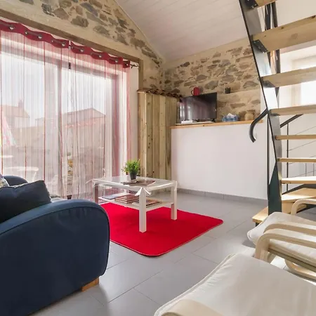 **etable Renovee En Campagne A 20km De La - Ideale Familles Avec Jeux Et Velos Enfants** - Fr-1-306-1047 度假居