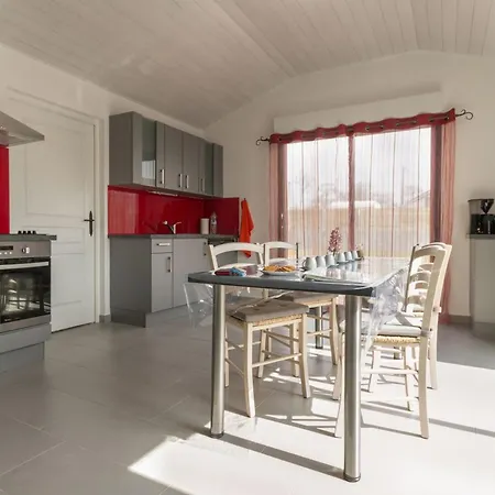 **etable Renovee En Campagne A 20km De La - Ideale Familles Avec Jeux Et Velos Enfants** - Fr-1-306-1047 度假居